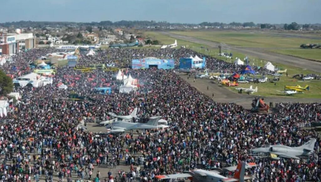Argentina Vuela 2023: anticipan atracciones del mega festival en la Base  Aérea de Morón | Zonales