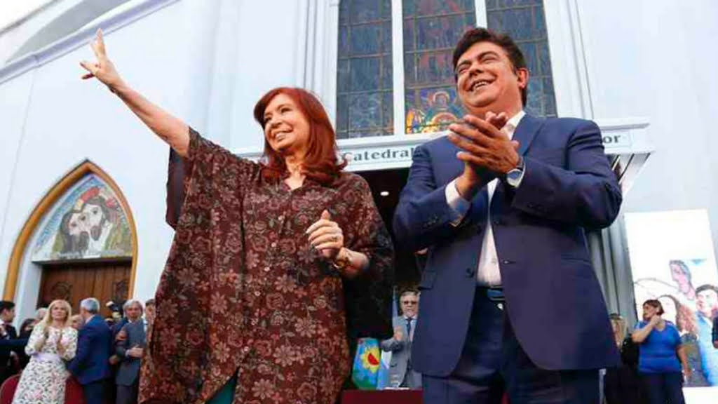 Cristina Kirchner y Fernando Espinoza en La Matanza.
