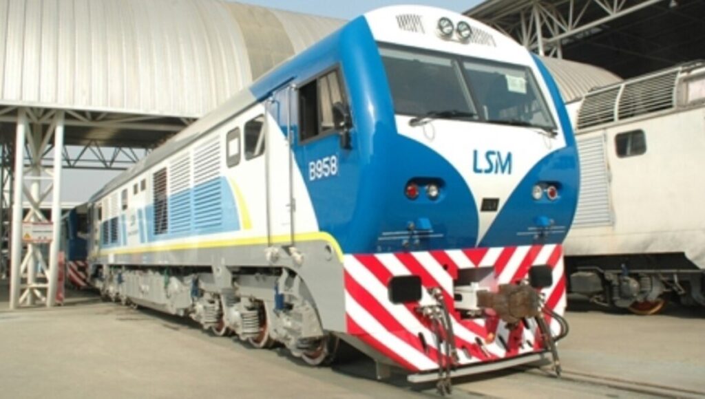 Las locomotoras del Ferrocarril San Martín funcionan desde 2013 y necesitan arreglos en forma urgente. (1)
