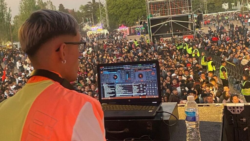 Quién es Pusho DJ, el productor musical oriundo de Pilar que colaboró con L-Gante y Callejero Fino