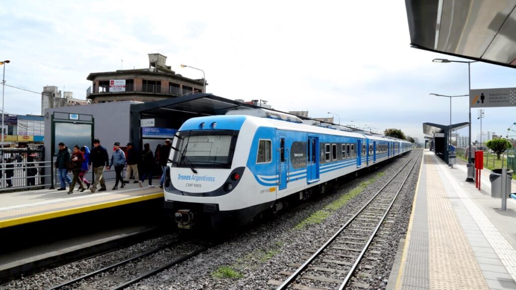 Fuerte reducción en el servicio del tren Belgrano Sur: a partir de cuándo será