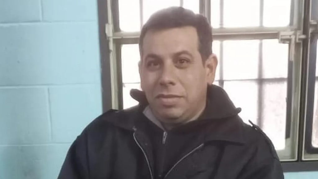 Es agente penitenciario y fundó un hogar para niños: la historia de Marcelo, vecino de Ituzaingó