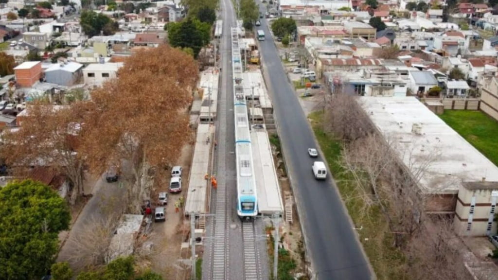 Los vecinos de Quilmes bautizaron la nueva estación del tren Roca: cuál es el nombre elegido y cómo avanza la obra