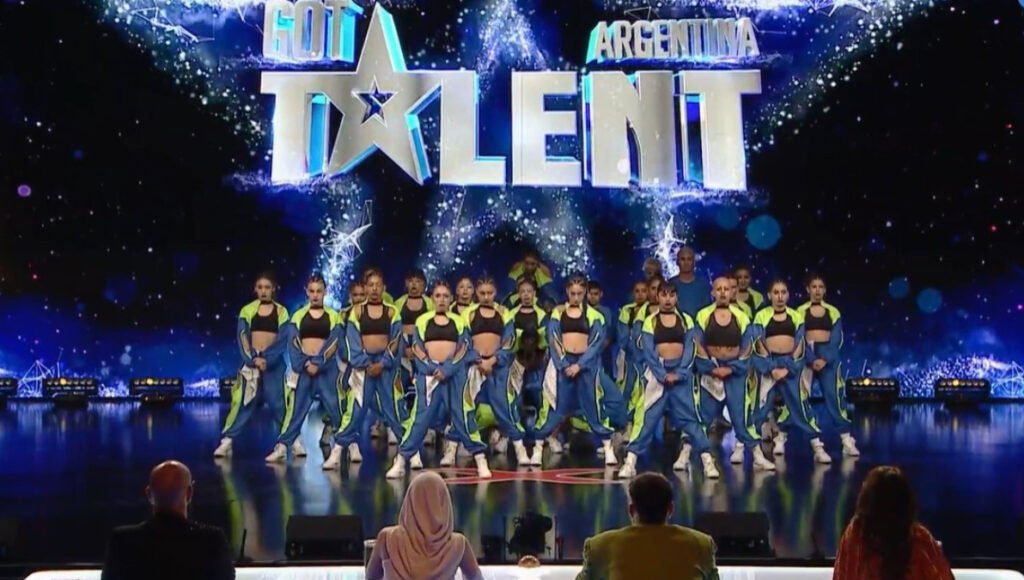 El grupo tigrense Fort Crew , a pleno en la presentación de Got Talent Argentina.