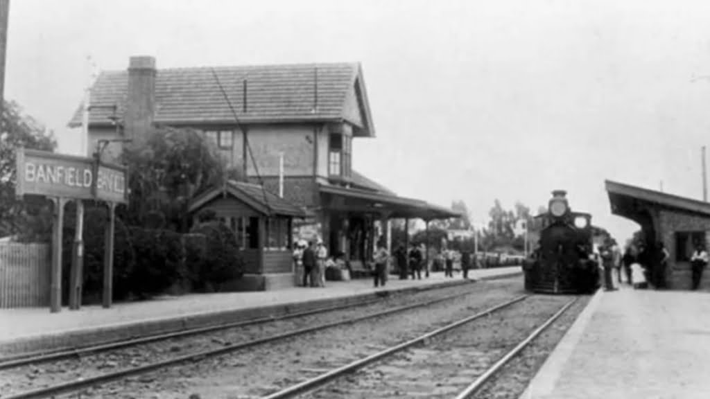 La estación Banfield, a inicios del diglo XX con el tradicional ferrocarril inglés a vapor.