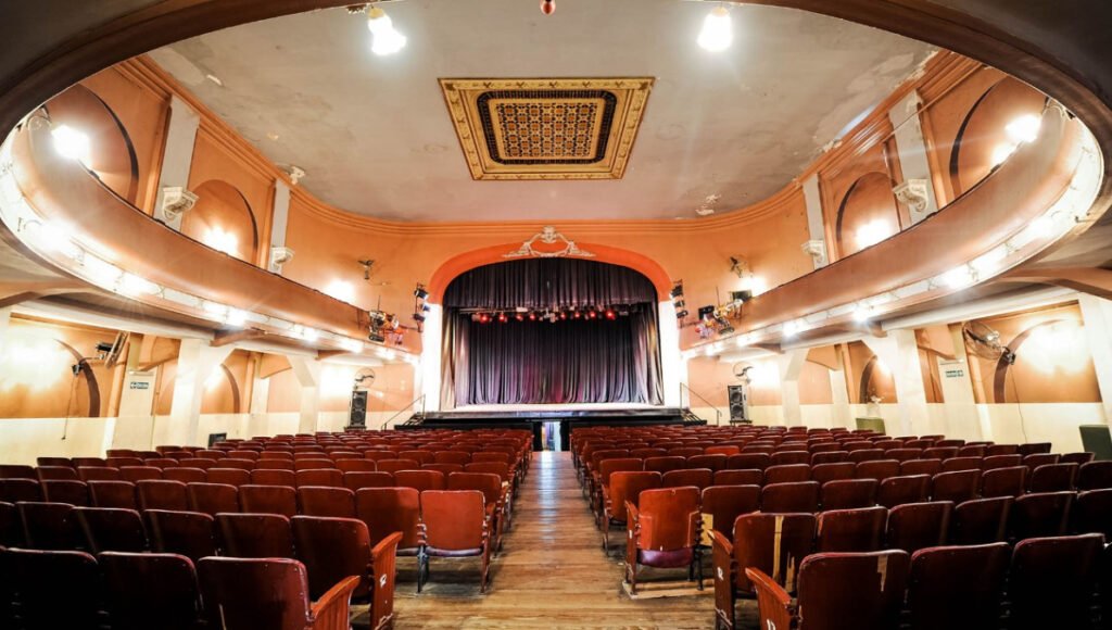 En el Teatro Maipú de Banfield habrá actividades por los 150 años de aniversario de Banfield.