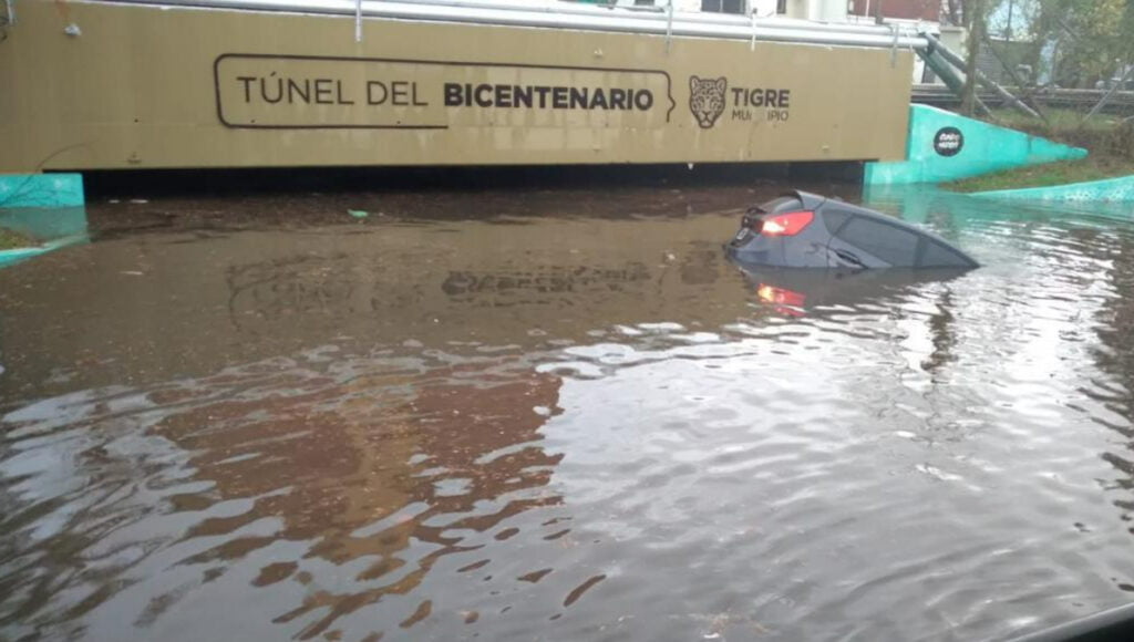 Temporal en Buenos Aires: llovieron más de 120 milímetros en el AMBA y el caos fue total.