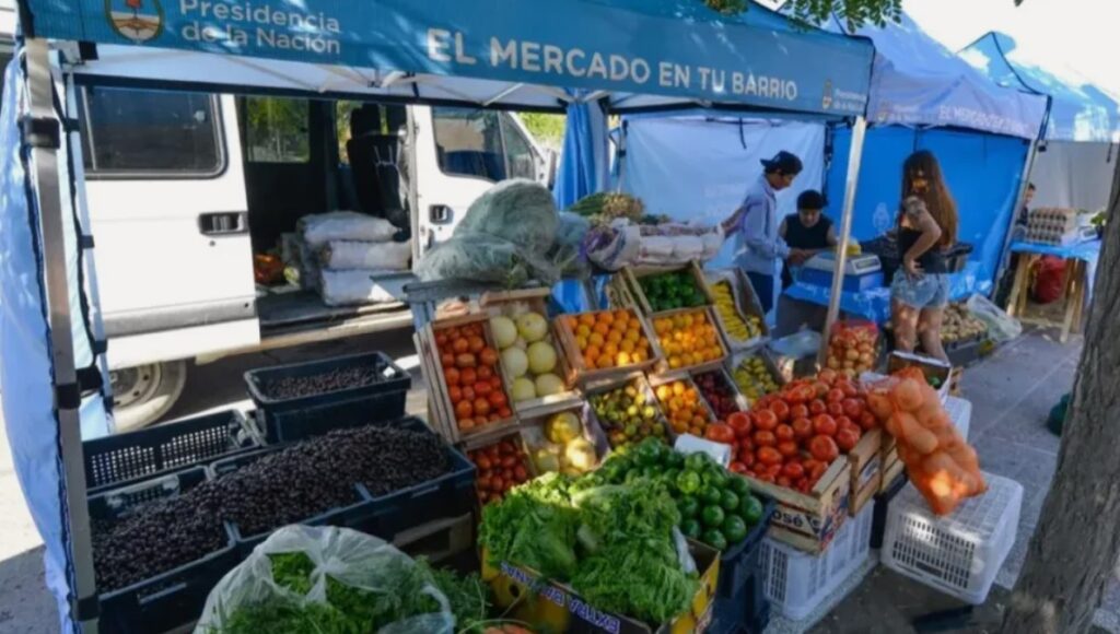 Los Mercados Bonaerenses llegan a Morón con grandes rebajas en alimentos: qué precios ofrecerán y dónde estarán esta semana