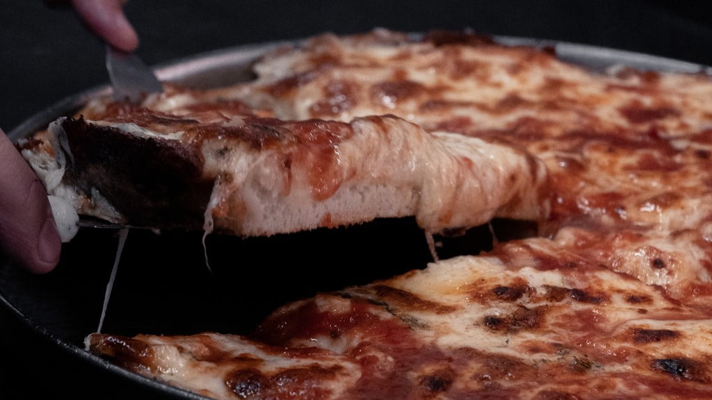Hoy llega La Noche de la Pizza y la Empanada con descuentos de hasta el 50%: la lista con todos los locales adheridos de CABA y GBA