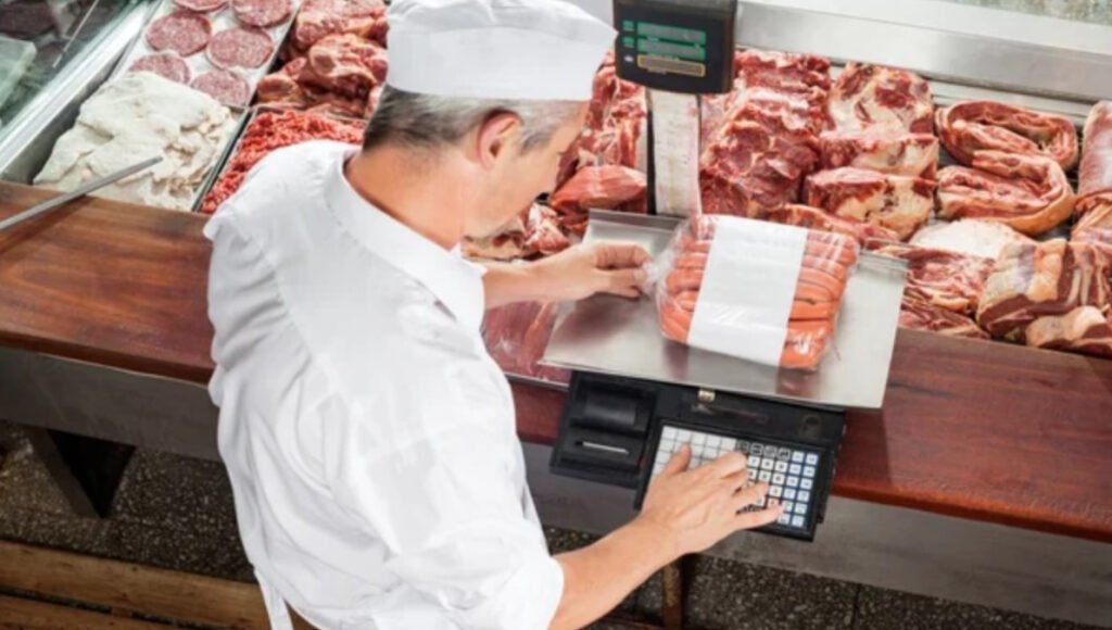 Los descuentos en la carne en Moreno son gracias al acuerdo entre la Comuna y un frigorífico local.