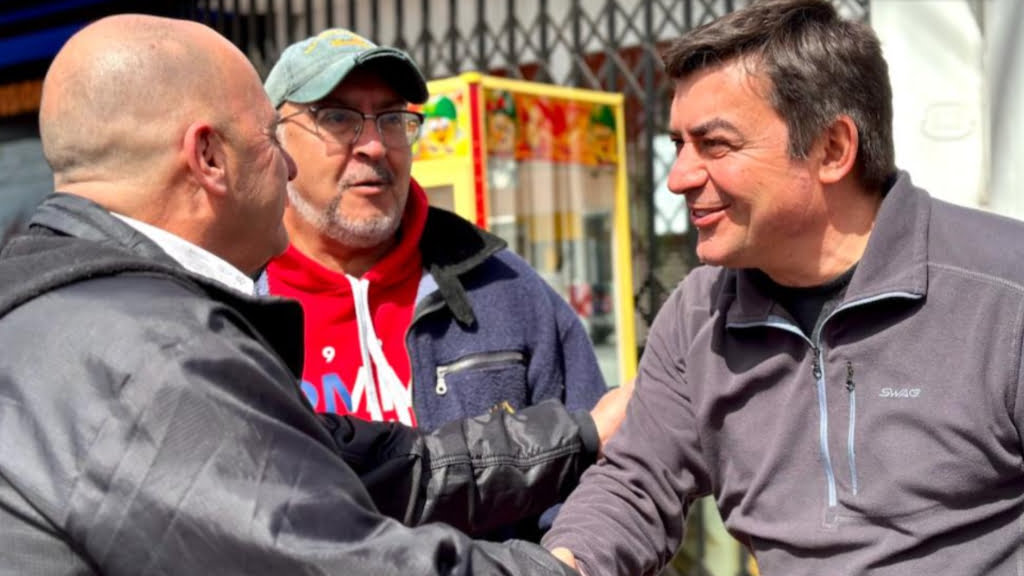 De Marchi intensificó su presencia en las calles de cara a la elección de octubre.