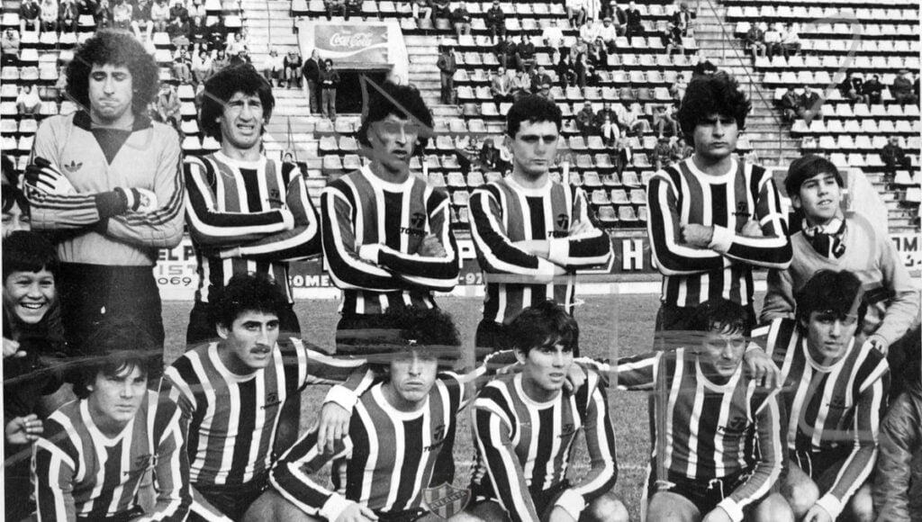 Chacarita, Ascenso, Primera División, Primera B, 1983