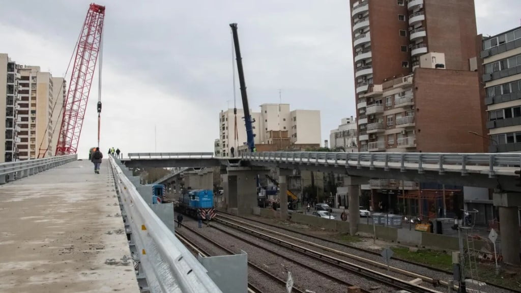 Etapa final de la mega obra de dos puentes en Ramos Mejía: qué trabajos restan en los cruces clave sobre el tren Sarmiento