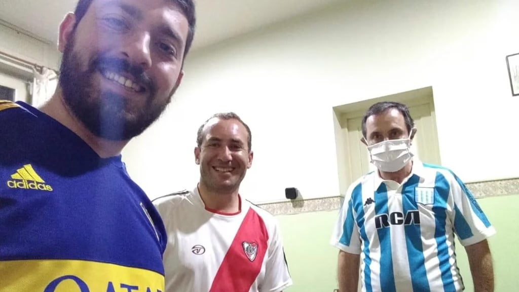 Quién es el cura hincha de Boca que pidió por la séptima Copa Libertadores en medio de la misa