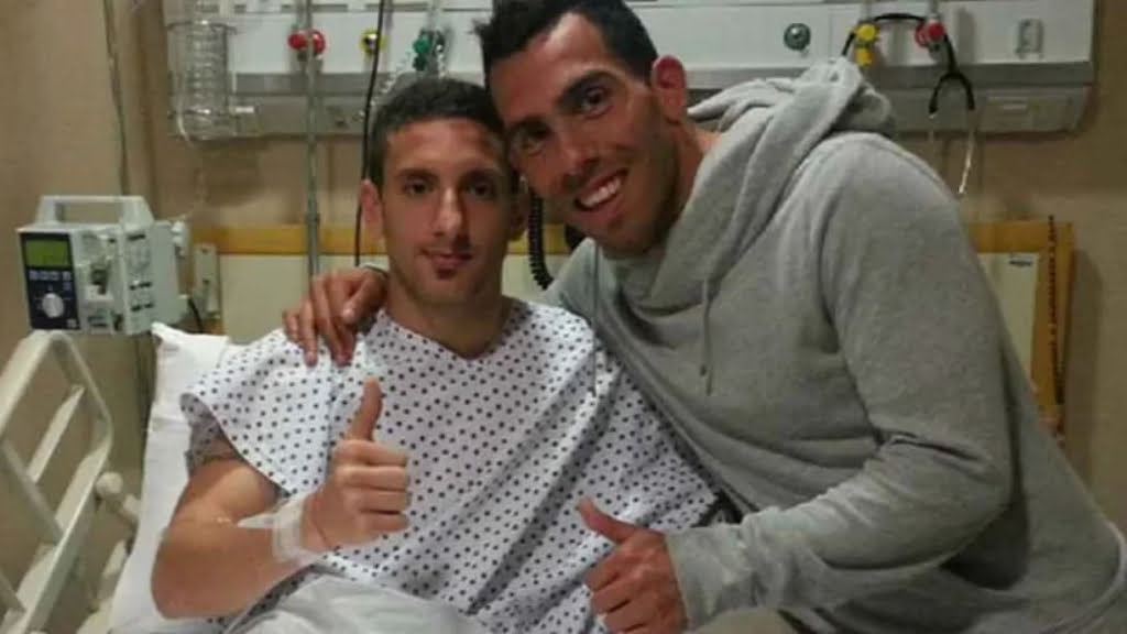 Tras la lesión, Carlos Tévez visitó a Ezequiel Ham en el hospital y colaboró con su recuperación.