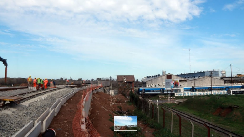 Una vista aérea de las obras en el viaducto de Aldo Bonzi, en La Matanza, en el cruce del tren Roca y el tren Belgrano Sur.