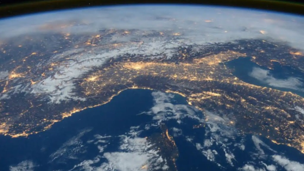 Una increíble foto satelital de la NASA, que llega a Argentina con uno de sus concursos más famosos para futuros científicos.