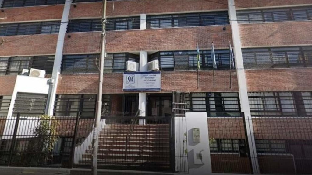 Polémica por el cierre de una escuela histórica de Quilmes: para la Provincia, no se debe “a la situación económica” la decisión del Colegio Mancedo
