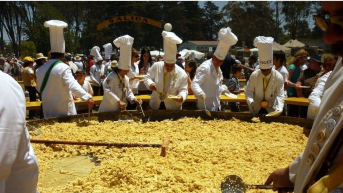 Este fin de semana se realizará la Fiesta del Omelette en Pigüé, donde intentarán batir el récord de hacer el omelette más grande del mundo.