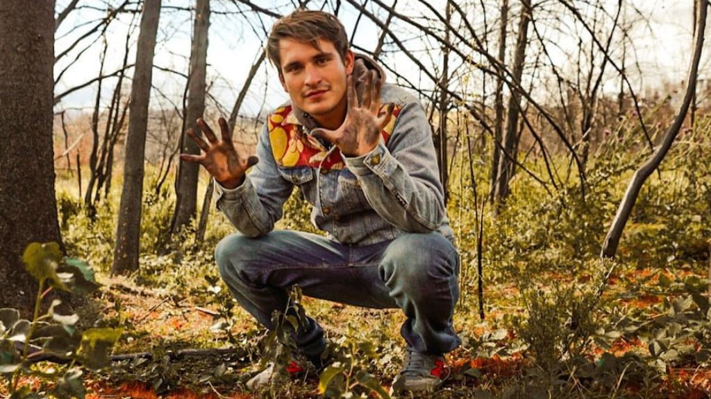 Es de San Miguel, tiene 24 años y fue elegido como el mejor fotógrafo de naturaleza del mundo: la historia de Nicolás Marín, el joven que le saca fotos a tiburones