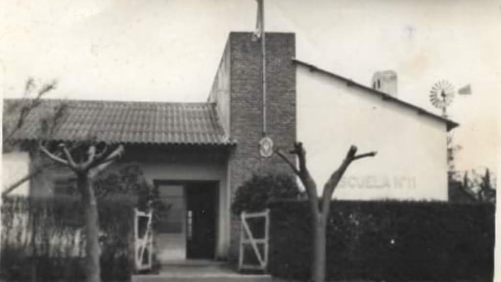 La Escuela 11 de Los Cardales fue la primera de la zona, la crearon en mayo de 1907.