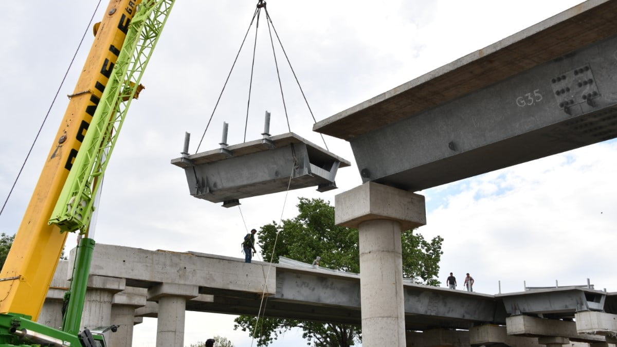 Una mega obra en Haedo en riesgo de quedar inconclusa: qué decisión se tomó con los puentes sobre las vías del tren Sarmiento
