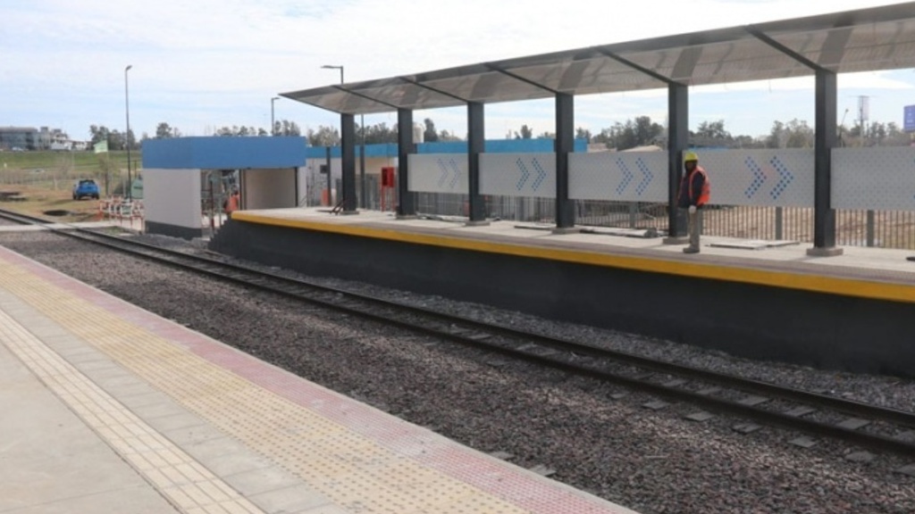 Belgrano Norte, Trenes, Panamericana