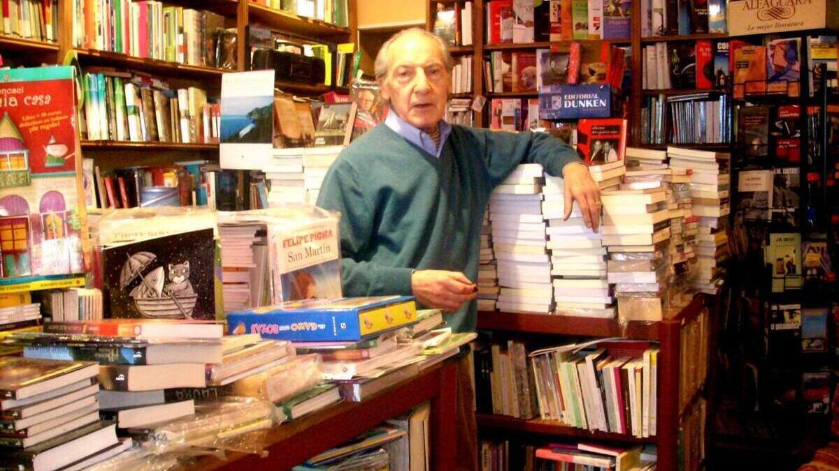 Olivos, Carlos Crozza, Librería del Norte