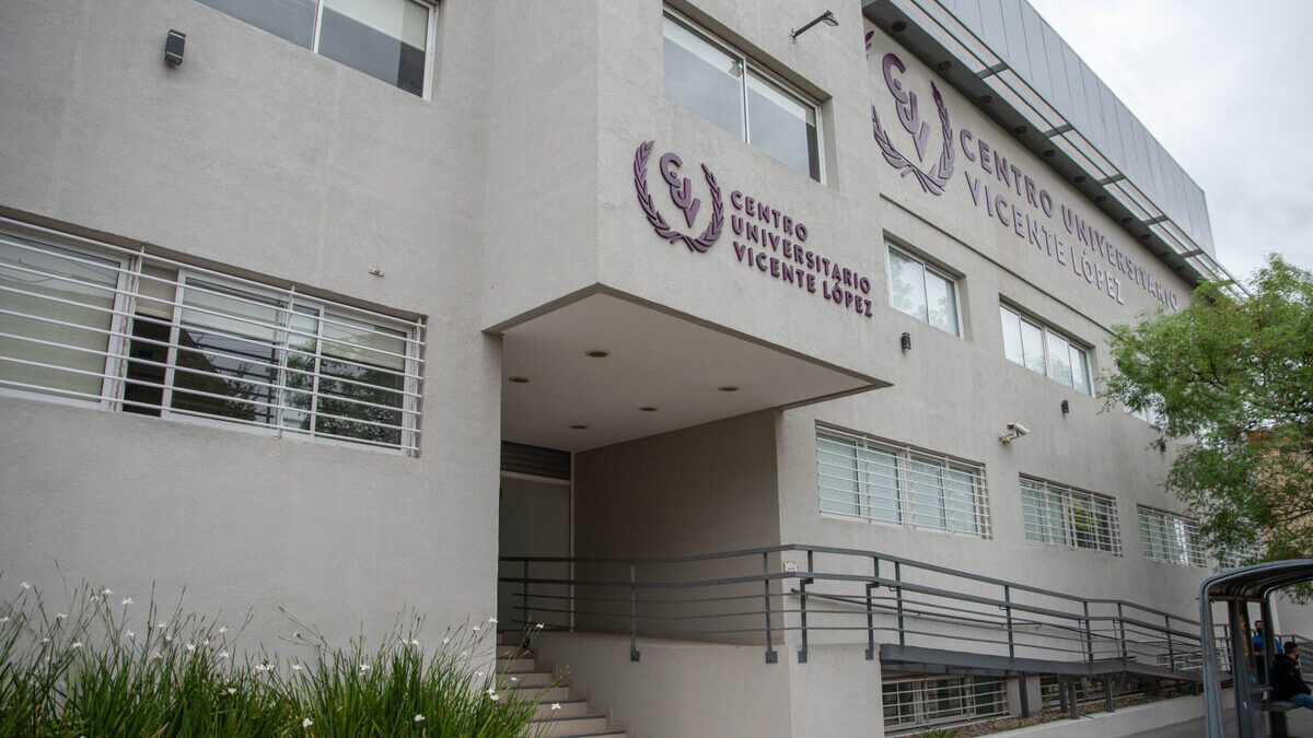 Centro Universitario de Vicente López, cursos, fútbol, arbitraje