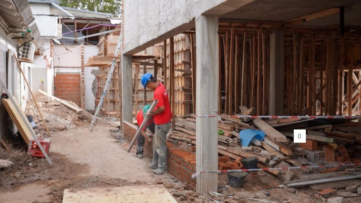 Las obras en la Maternidad Santa Rosa de Vicente López se centran en la construcción de ocho nuevas habitaciones dobles de internación.