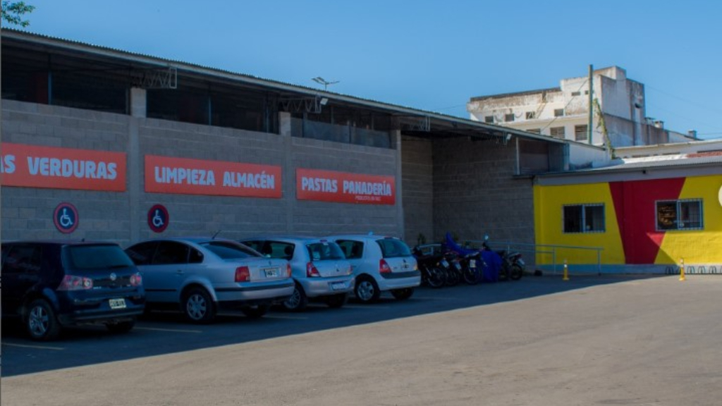El Mercado Morón, en Haedo, tiene estacionamiento para los clientes y descuentos especiales para empleados municipales.
