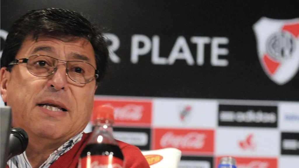 Daniel Passarella, River Plate, descenso, debut, Primera División