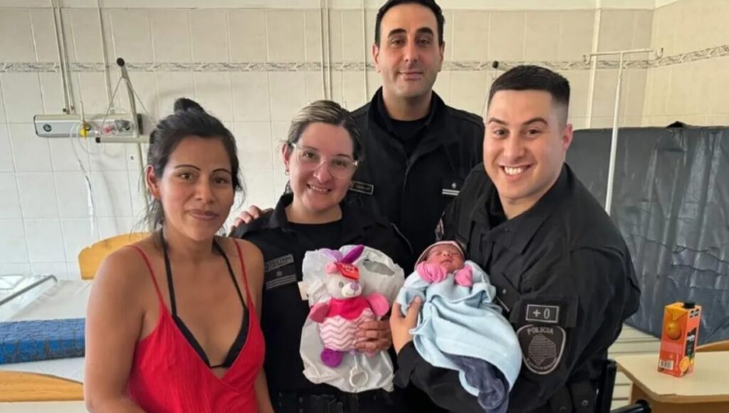 Lomas de Zamora, policías, dar a luz