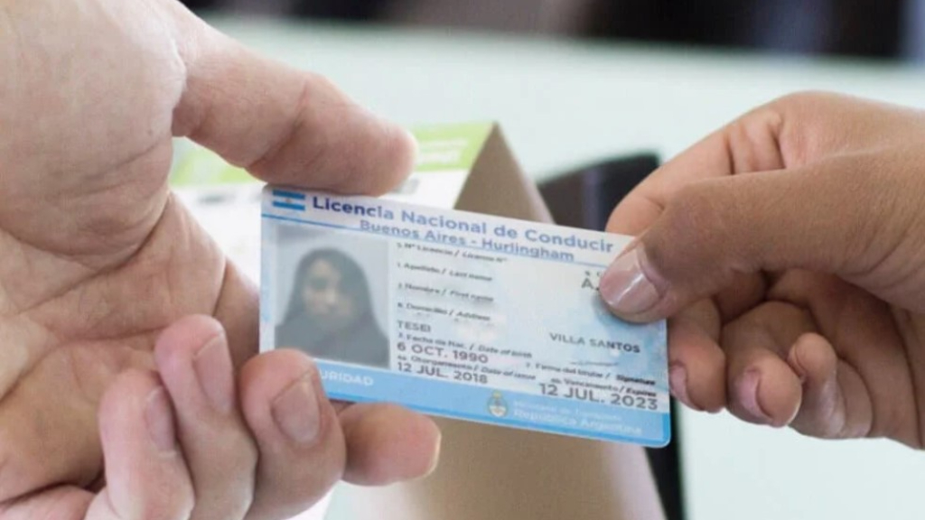 Las licencias de conducir se entregan a las 24-48 horas de ser tamitadas en el territorio bonaerense.