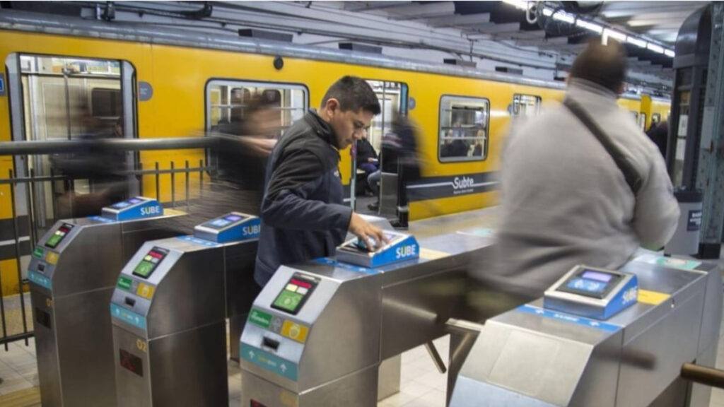 El pasaje de subte empezará a costar $ 650 a partir de mañana, sábado 1° de junio de 2024.