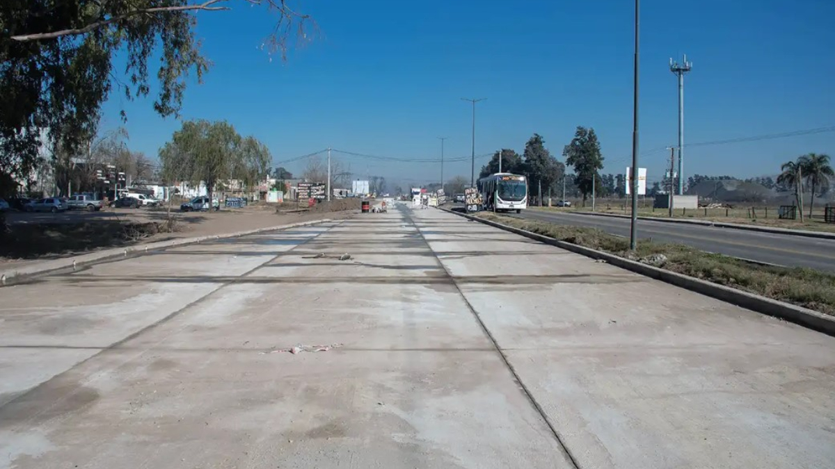 La Ruta 24 en Moreno atraviesa la populosa barriada de Cuartel V, una de las más postergadas de ese distrito del oeste.