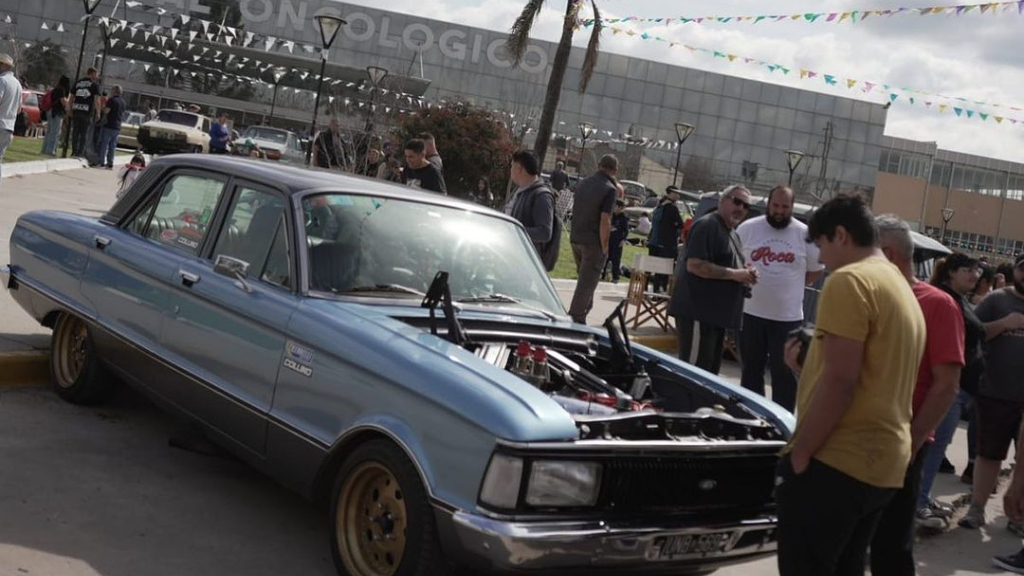 Antiguos Ford Falcon de competición serán parta de la expo de vehículos especiales.
