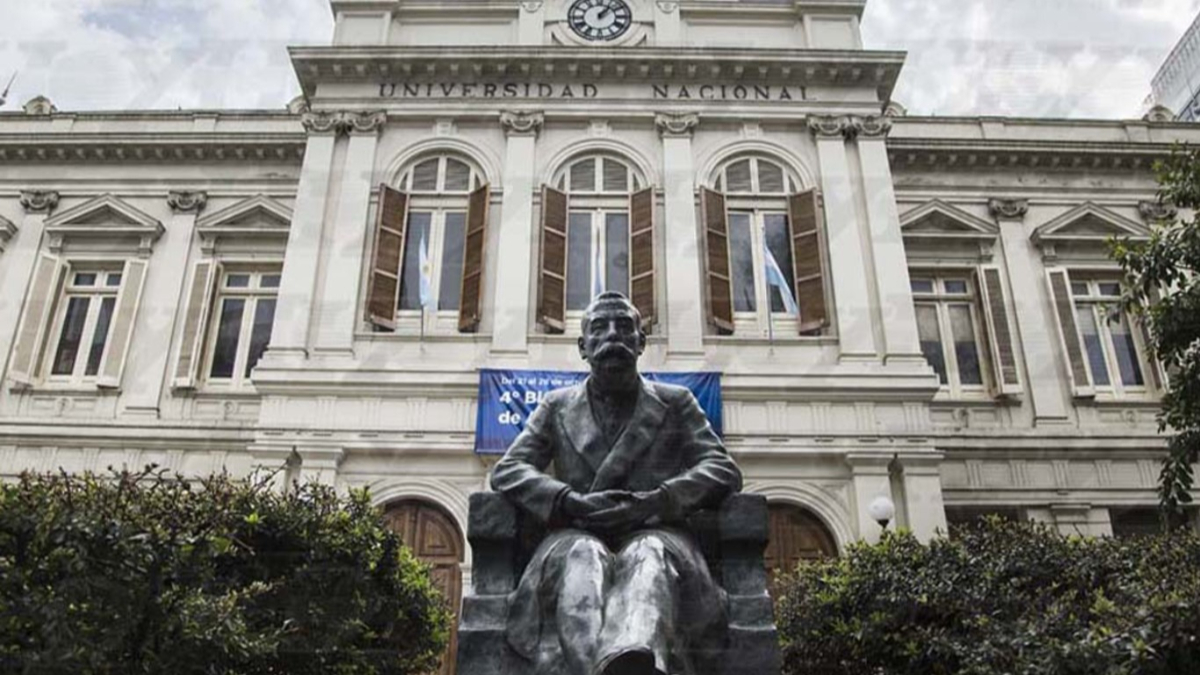 La Universidad de La Plata dispone de 120 carreras, cuyo plazo final para inscribirse al ciclo lectivo 2025 finaliza el 13 de diciembre próximo.