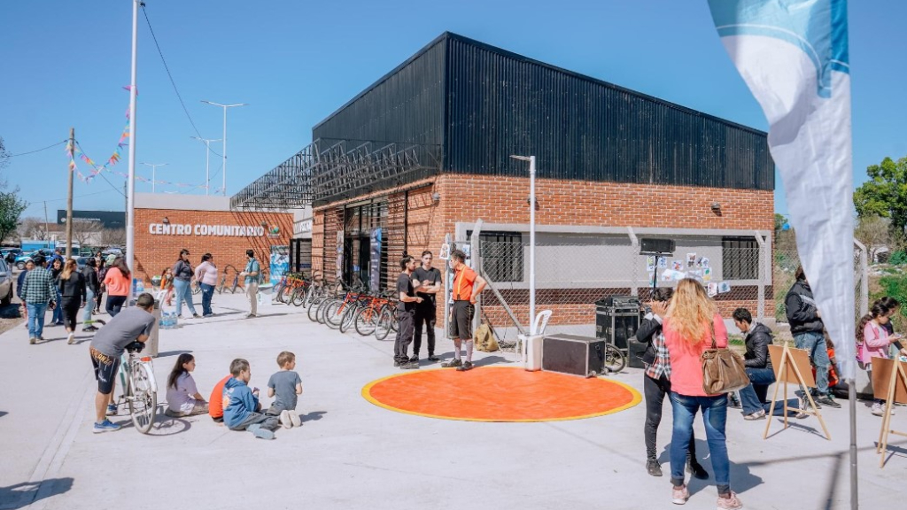 En el Parque Lineal de Maquinista Savio ya funciona una nueva UGC para solucionar temas comunales.