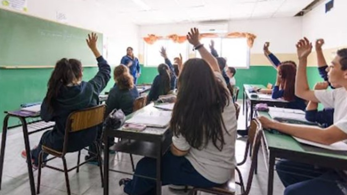 Alrededor de 200.000 alumnos ingresan cada año a escuelas de educación secundaria de CABA.