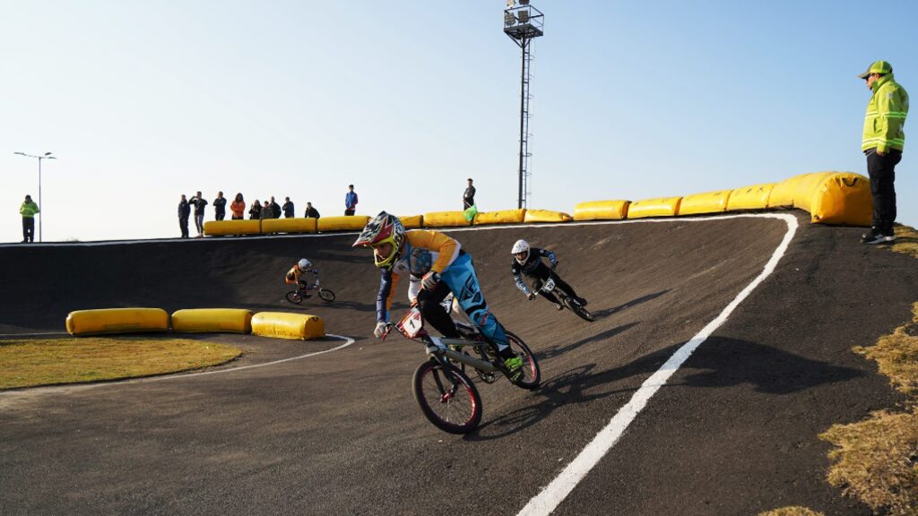 Vicente López, BMX Racing