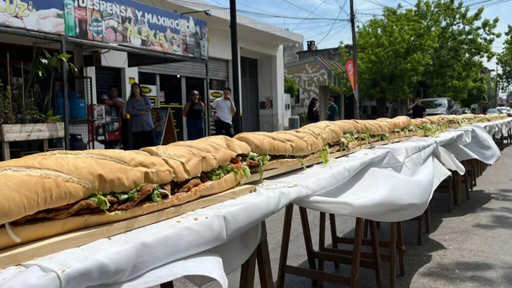 Escobar, sánguche de milanesa, récord Guinness