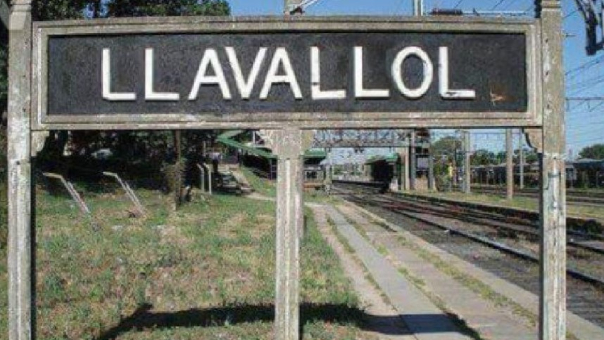 La histórica estación de Llavallol del tren Roca, una de las más antiguas de la línea ferroviaria.