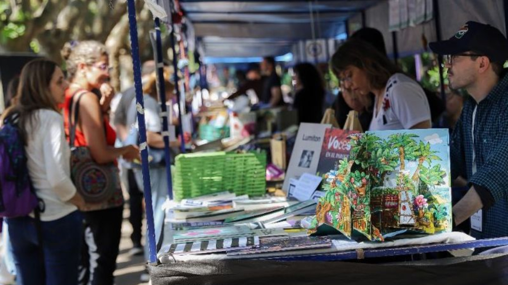 Vicente López, Feria del Libro