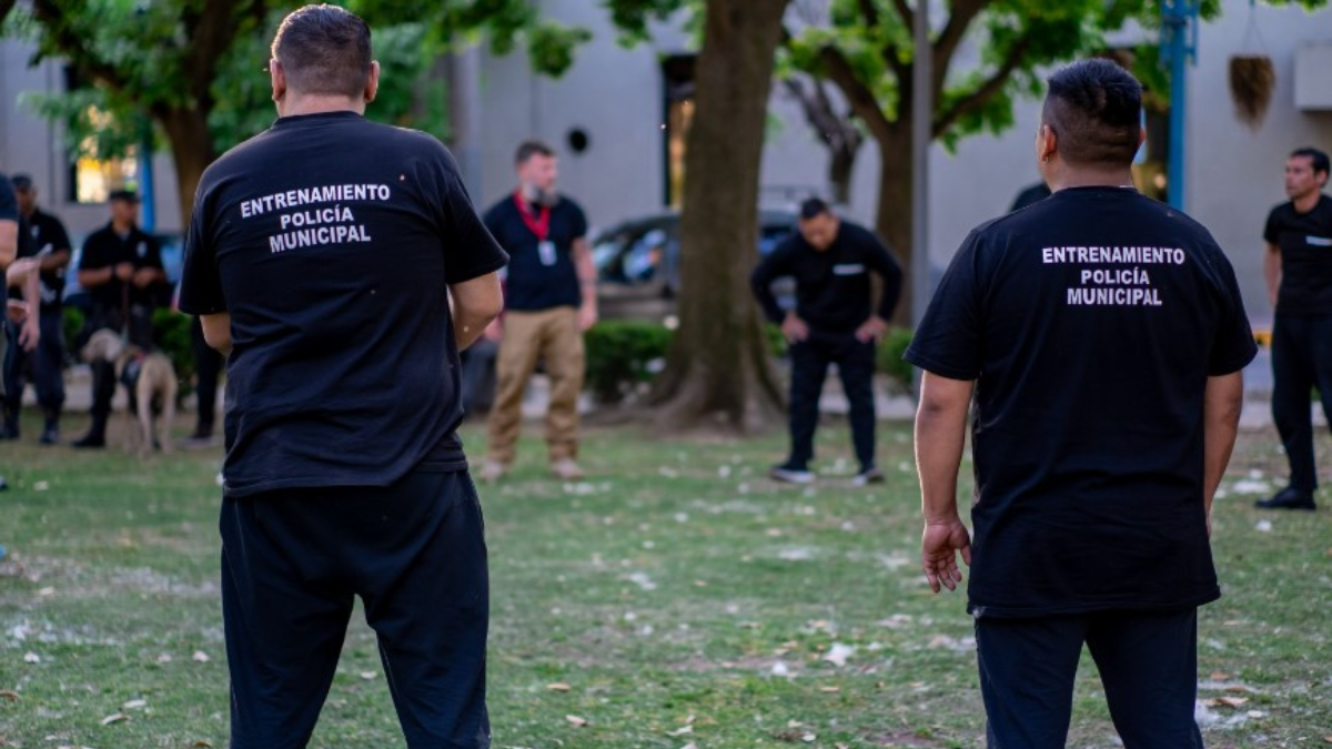 Los agentes de la futura Policía Municipal de Escobar entraron en funciones antes de lo previsto, dando muestras de su efectividad.