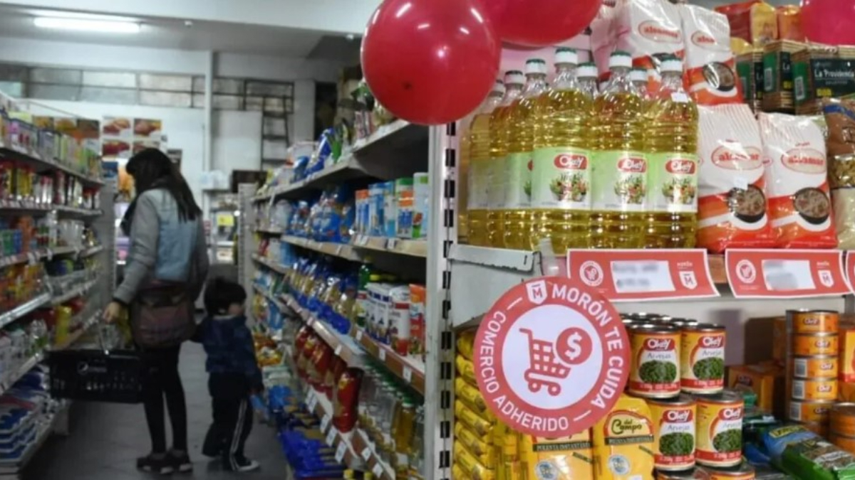 Las canastas básicas de los Precios Moronenses de Morón permiten ir comprando desde ahora muchos alimentos usados durante las Fiestas de fin de año.