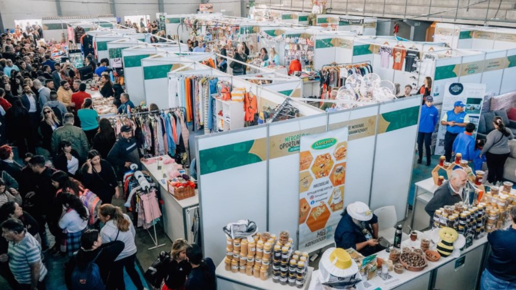 En el Mercado de Oportunidades los visitantes podrán encontrar todo tipo de mercaderías, desde alimentos hasta artículos de limpieza, pasando por ropa y artesanías.