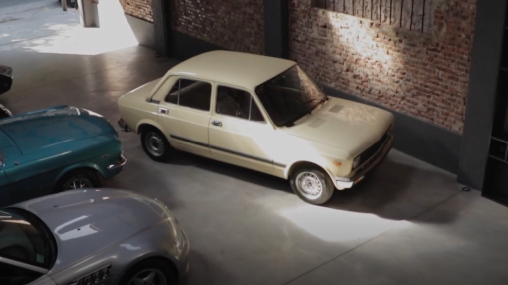 El Fiat 128 que fue el primer 0 kilómetro comprado por Diego Maradona colaboró con la carrera del piloto Nicolás Varrone.