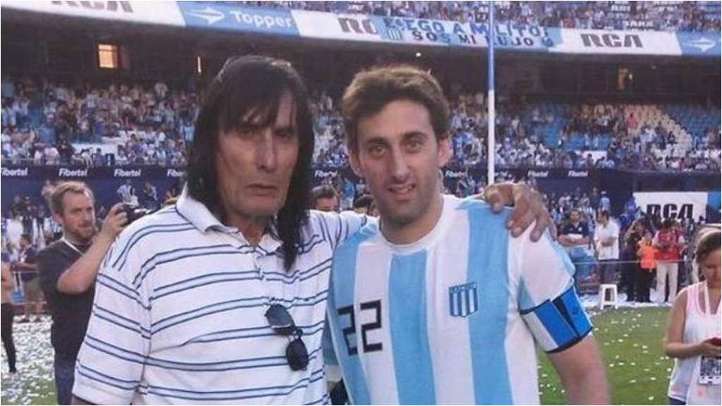 Angel Gelo Flores, el jefe de los pibes alcanzapelotas de Racing, que el sábado pasado le hicieron ganar el partido a la Academia ante Boca.