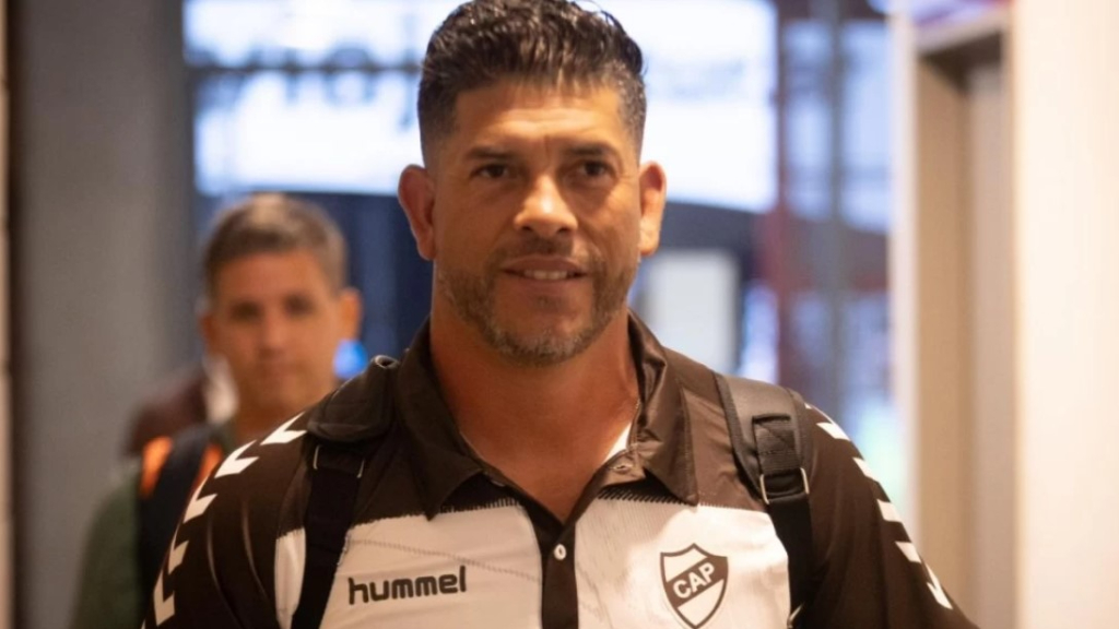 Sergio Gómez, uno de los DT de Platense, reveló duros momentos en los que tuvo que atravesar en su vida.